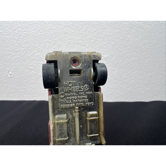 Hot Wheels Redline Flying Colors Red Emergency Squad 1/64 Diecast Fire Rescue - Picture 9 of 10